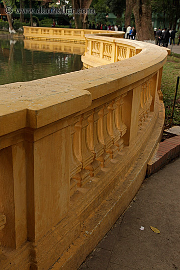 curved-pond-railing-3.jpg