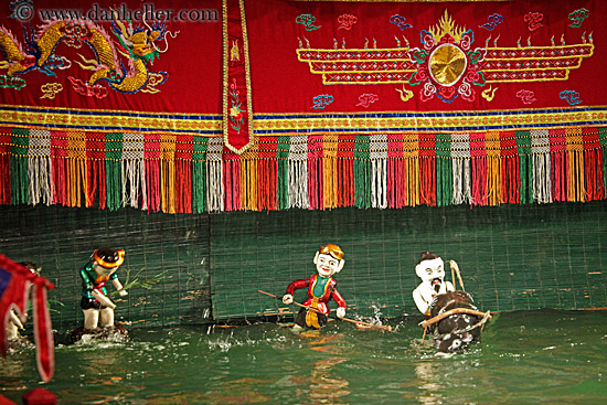 water-puppets-03.jpg