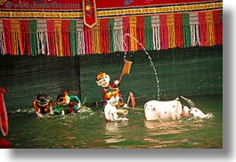 images/Asia/Vietnam/Hanoi/PuppetTheater/water-puppets-04.jpg