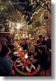 images/Asia/Vietnam/Hanoi/Restaurant/diners-at-restaurant.jpg