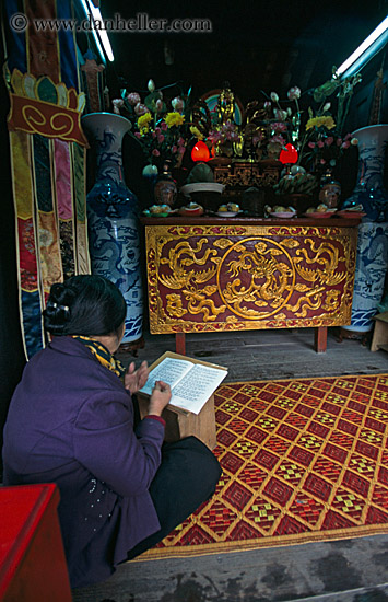 woman-reading-at-altar.jpg