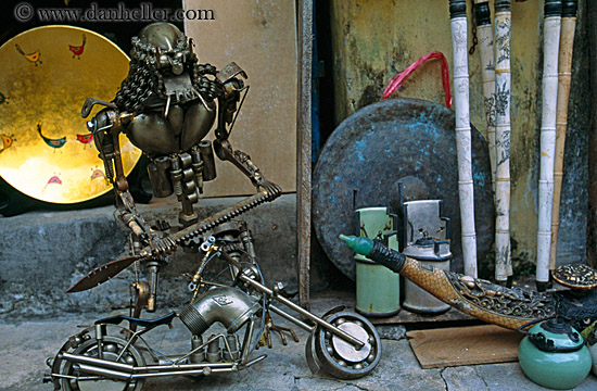 artistic-motorcycle-metal-sculpture.jpg