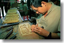 images/Asia/Vietnam/HoiAn/Art/wood-sculpting.jpg