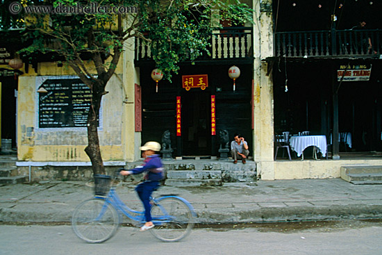 small-boy-n-big-blue-bike.jpg