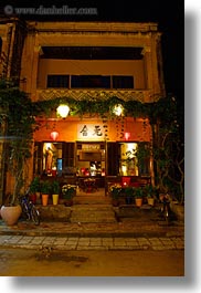 images/Asia/Vietnam/HoiAn/Buildings/restaurant-at-night-8.jpg