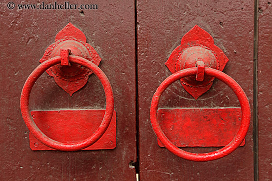 red-door-knockers-4.jpg