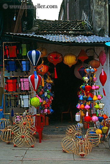 lantern-store-1.jpg