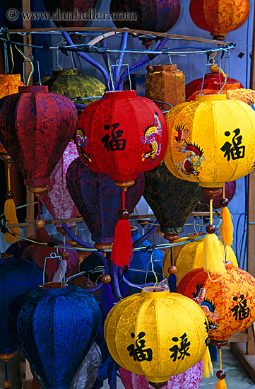 lantern-store-4.jpg