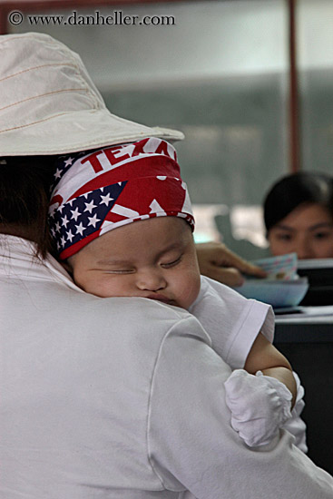 baby-w-american-flag-bandana-1.jpg