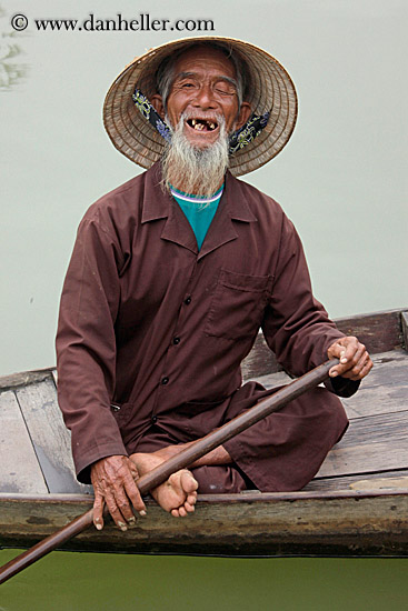old-man-in-boat-w-beard-3.jpg