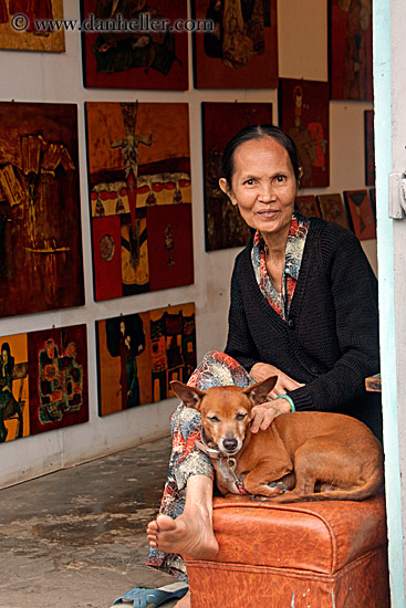 old-woman-w-dog-at-art-gallery.jpg
