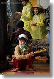 images/Asia/Vietnam/HoiAn/People/Women/squatting-woman-w-white-helmet.jpg