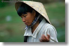 images/Asia/Vietnam/HoiAn/People/Women/women-in-conical-hats-10.jpg