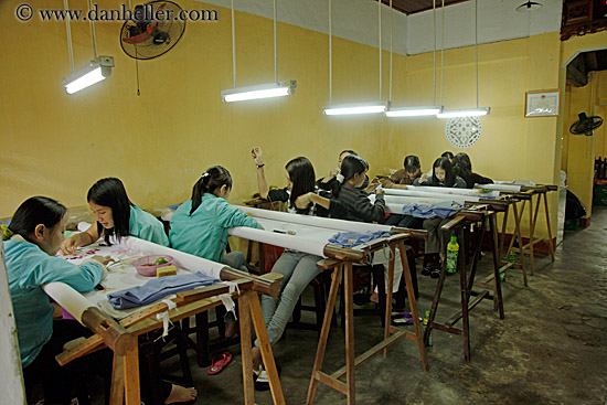 women-sewing-at-faifo-factory-2.jpg
