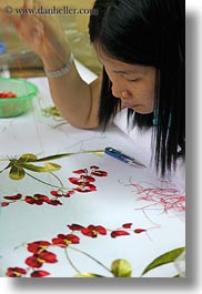 images/Asia/Vietnam/HoiAn/People/Women/women-sewing-at-faifo-factory-4.jpg