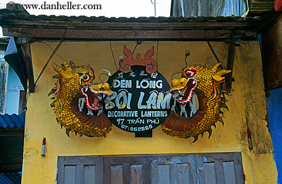 decorative-lantern-shop.jpg