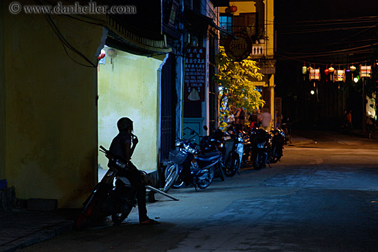 motorcycles-at-night-in-town-3.jpg