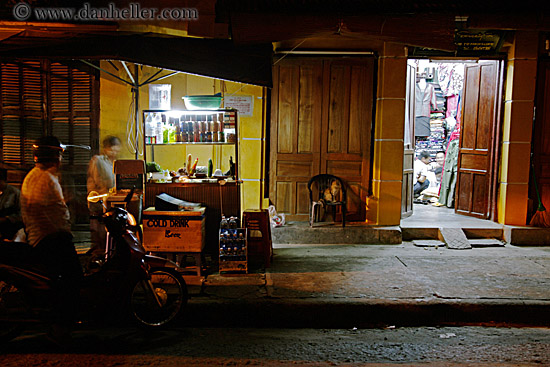 motorcycles-at-night-in-town-6.jpg