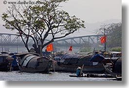 images/Asia/Vietnam/Hue/Boats/vietnamese-fishing-boat-5.jpg