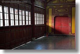 images/Asia/Vietnam/Hue/Citadel/red-door-n-glow-3.jpg