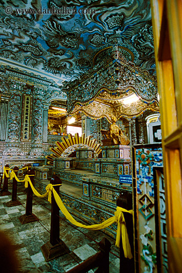 tomb-interior-1.jpg