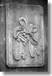 images/Asia/Vietnam/Hue/KhaiDinh/TuDucTomb/Statues/stone-ribbon-bas_relief-bw.jpg