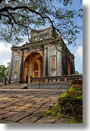 images/Asia/Vietnam/Hue/KhaiDinh/TuDucTomb/stele-pavilion-2.jpg