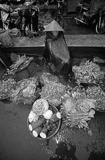 old-man-selling-produce-bw.jpg