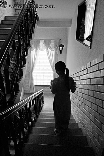 stairs-n-woman-bw.jpg