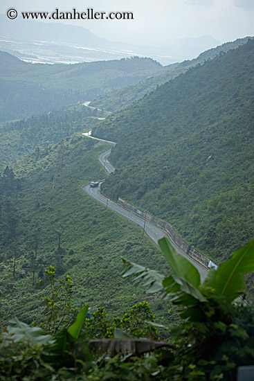 mountain-road-2.jpg