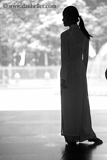 woman-silhouette-10-bw.jpg