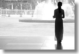 images/Asia/Vietnam/Saigon/People/woman-silhouette-19-bw.jpg