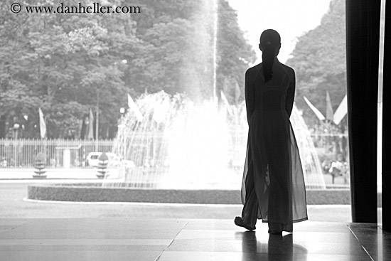 woman-silhouette-21-bw.jpg