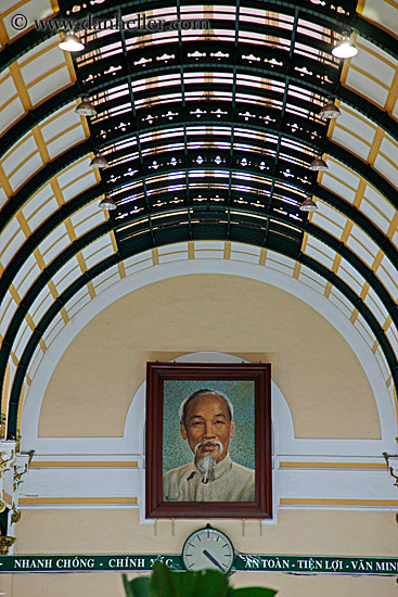 portrait-clock-n-arched-ceiling.jpg