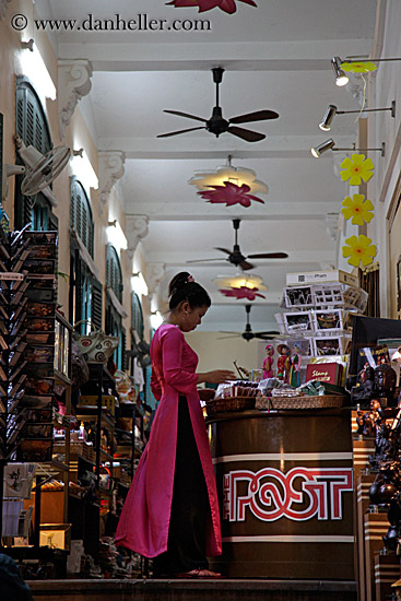 vietnamese-postal-worker.jpg