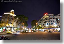 images/Asia/Vietnam/Saigon/Streets/streets-n-bldgs-02.jpg