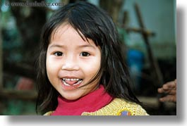 images/Asia/Vietnam/Village/girls-04.jpg