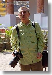 images/Asia/Vietnam/WtPeople/RichardLynn/richard-w-camera-3.jpg