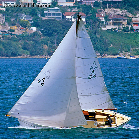 sailboat-5.jpg