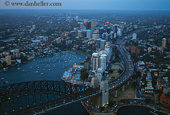 sydney-cityscape-harbor-04.jpg