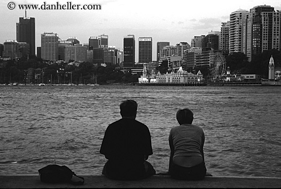 cityscape-couple-bw.jpg