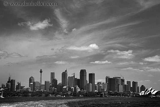 sydney-cityscape-bw-05.jpg