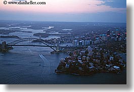 images/Australia/Sydney/HarborBridge/bridge-aerial-nite-04.jpg
