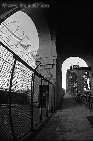 bridge-n-arches-bw.jpg