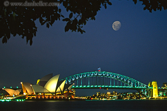 bridge-n-moon-opera_house-01a.jpg