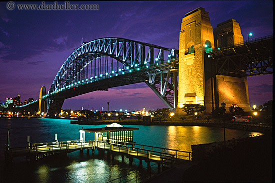 bridge-nite-cityscape-03.jpg