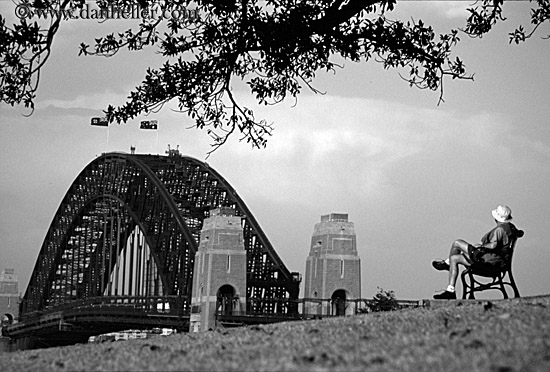 dan-n-bridge-02-bw.jpg