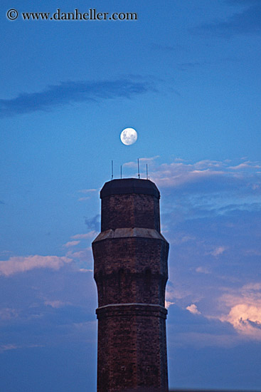 tower-n-moon.jpg