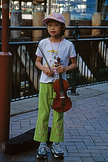 asian-girl-n-violin.jpg