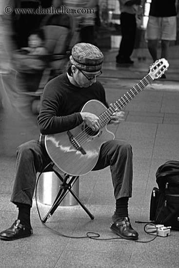 guitar-player-bw.jpg